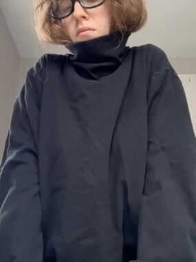 SOLD Black Long-Sleeve Top — XXL — Unisex / Men’s — Good Condition